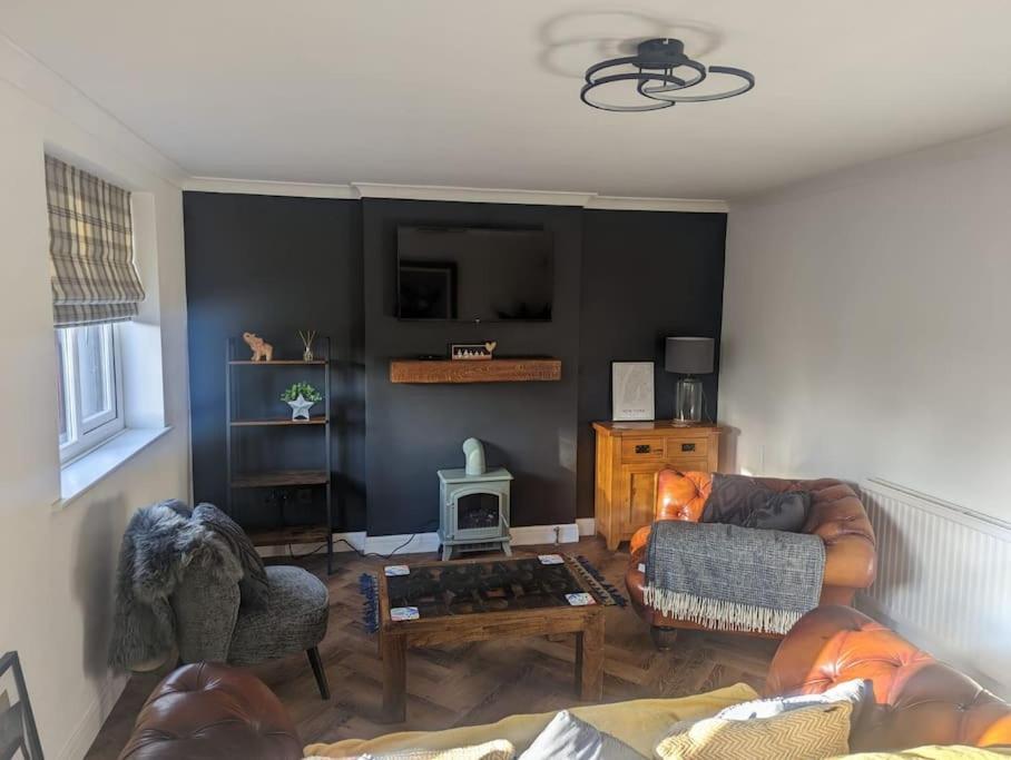 Cottage/Boutique Style - Free Parking & Wi-Fi Кингстън ъпон Хъл Екстериор снимка