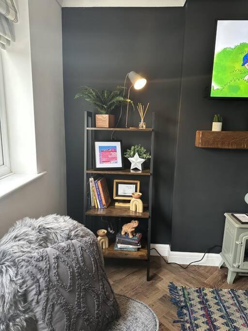 Cottage/Boutique Style - Free Parking & Wi-Fi Кингстън ъпон Хъл Екстериор снимка