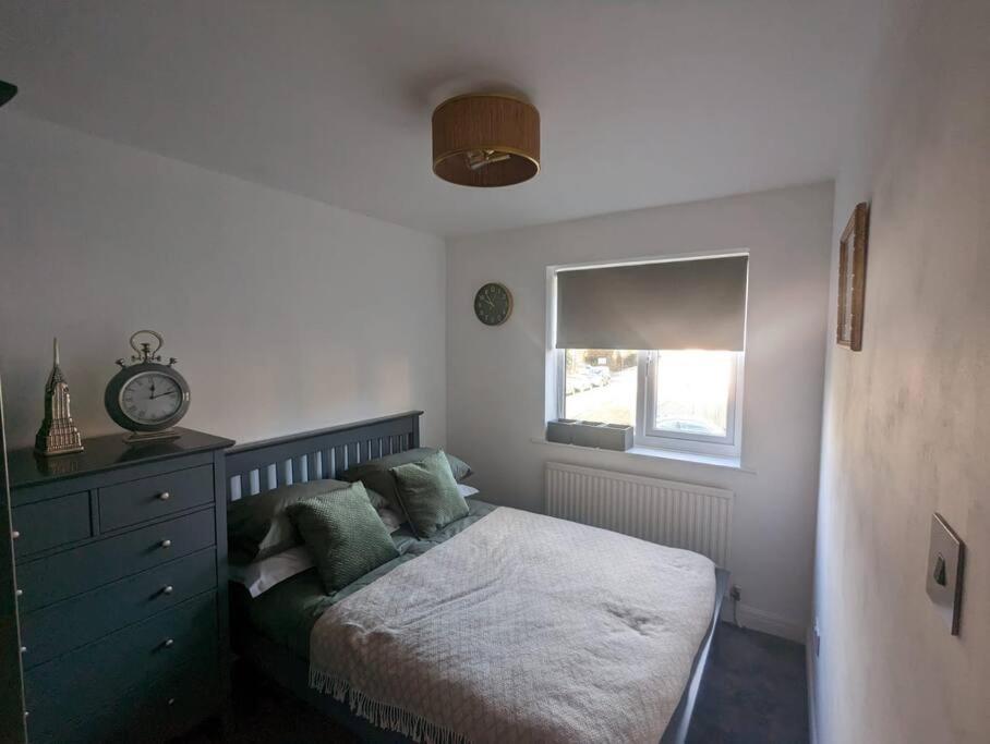 Cottage/Boutique Style - Free Parking & Wi-Fi Кингстън ъпон Хъл Екстериор снимка